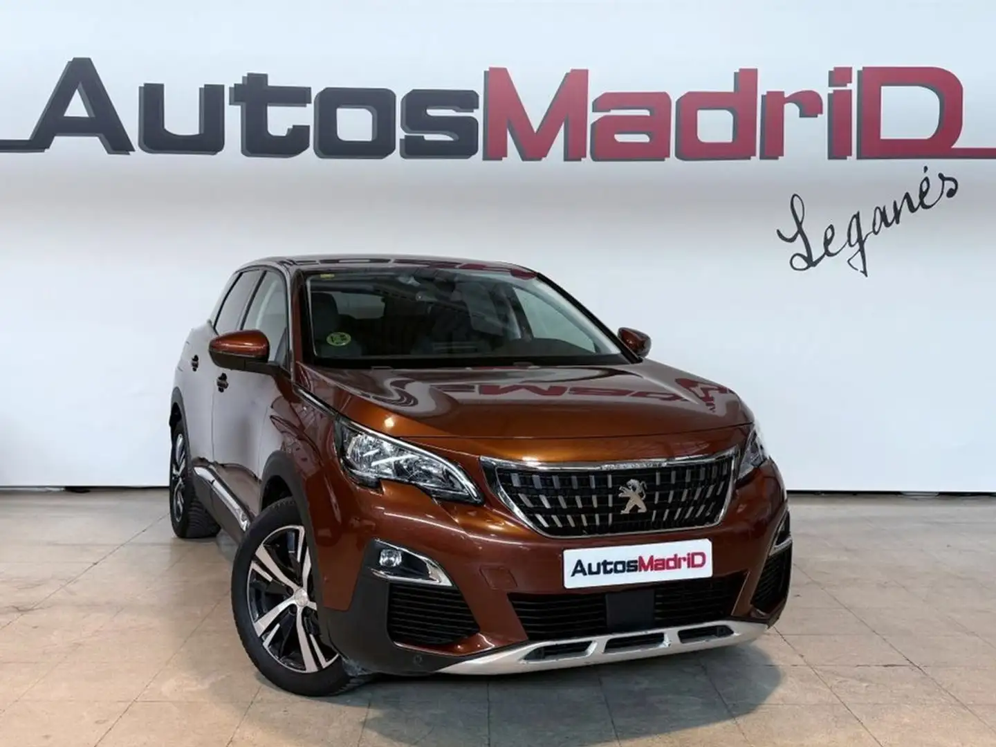 Peugeot 3008 1.5 BlueHDi 96kW (130CV) S&S Allure EAT8 Marrón - 1