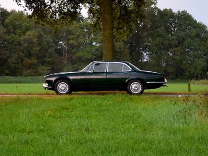 Daimler Sovereign Series 1 – Dark Green – 103.793km – Y1973