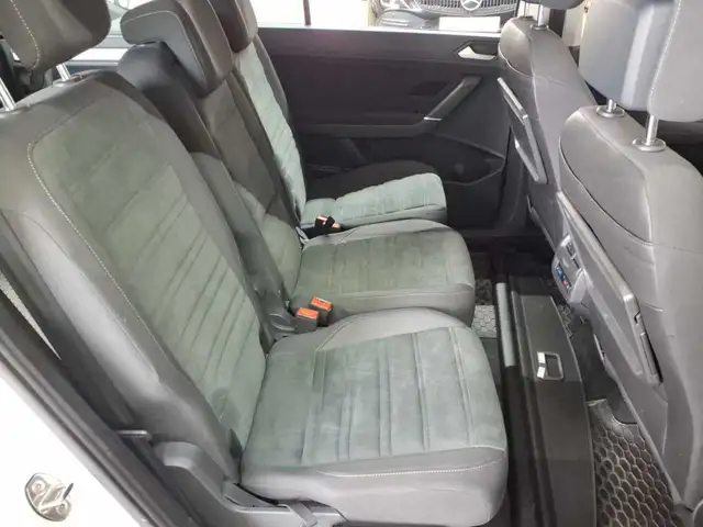 Volkswagen Touran view 14
