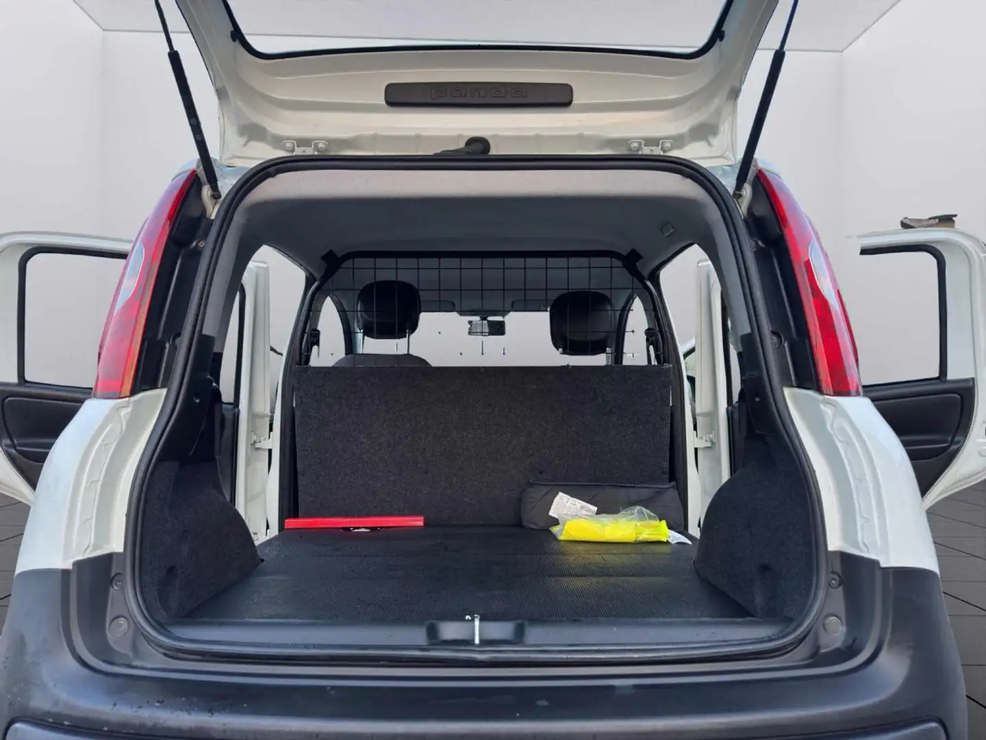 Fiat Panda 1.0 GSE N1 HYBRID  VAN 2 POSTI OTTIME CONDIZIONI- Weiß - 2