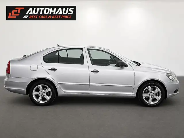 Skoda Octavia view 5