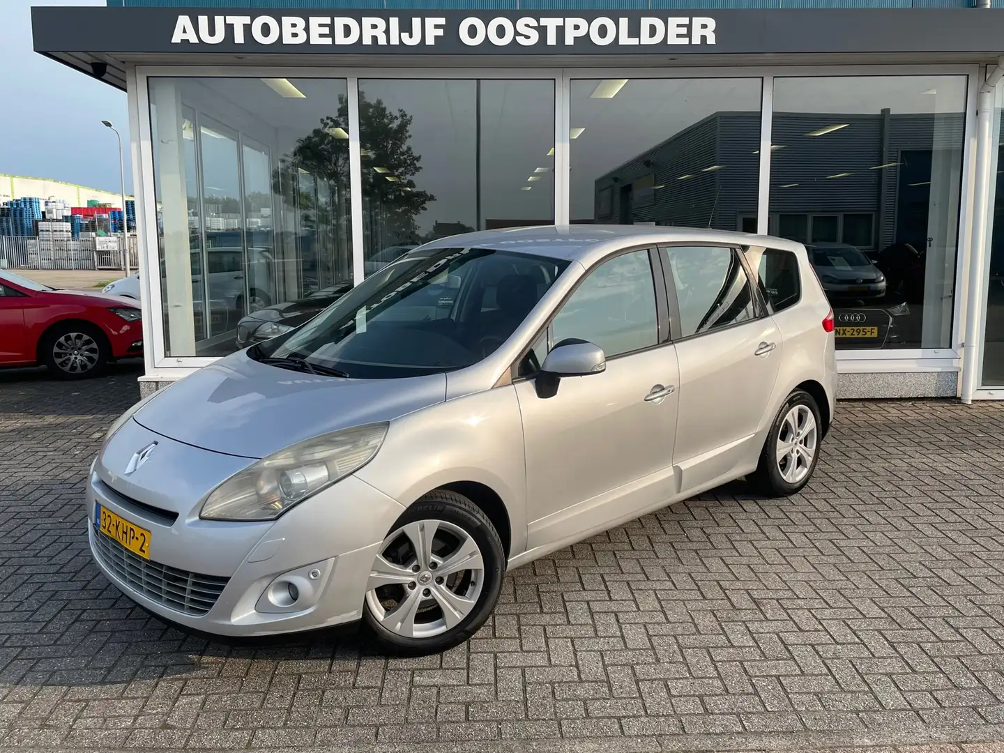 Renault Grand Scenic 1.4 TCe Dynamique 7p. Motor kapot !! Grijs - 1