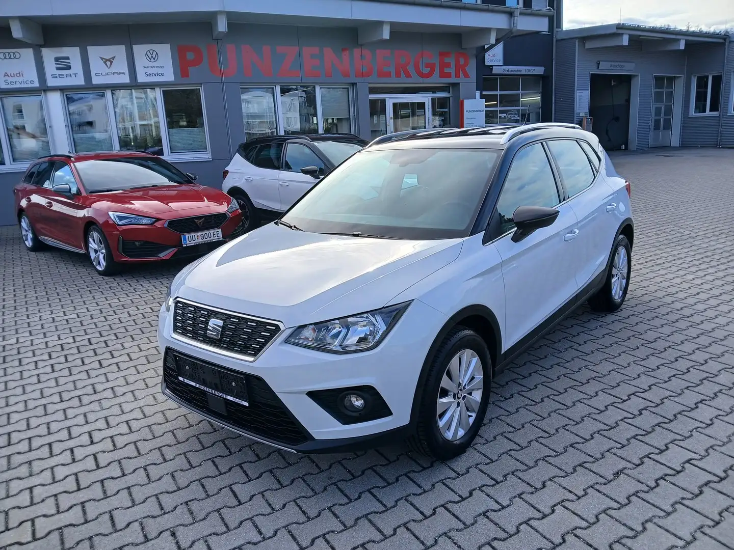 SEAT Arona Xcellence EcoTSI Weiß - 1