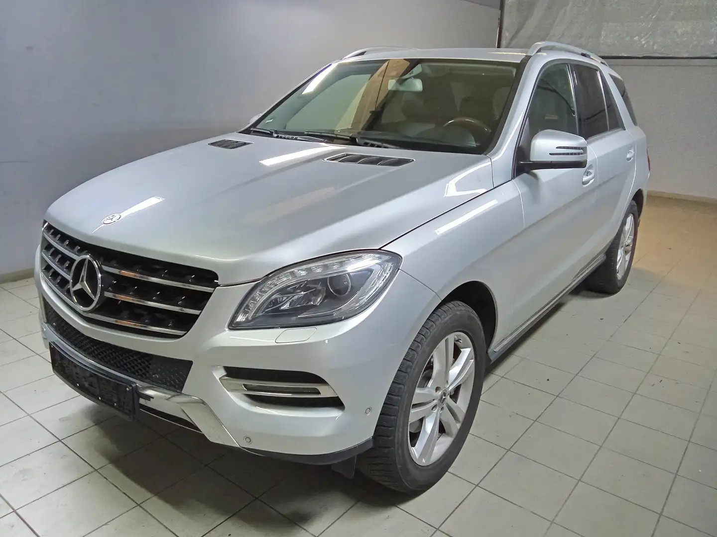 Mercedes-Benz ML 350 ML 350 CDI BlueTec (166.024) Argent - 1