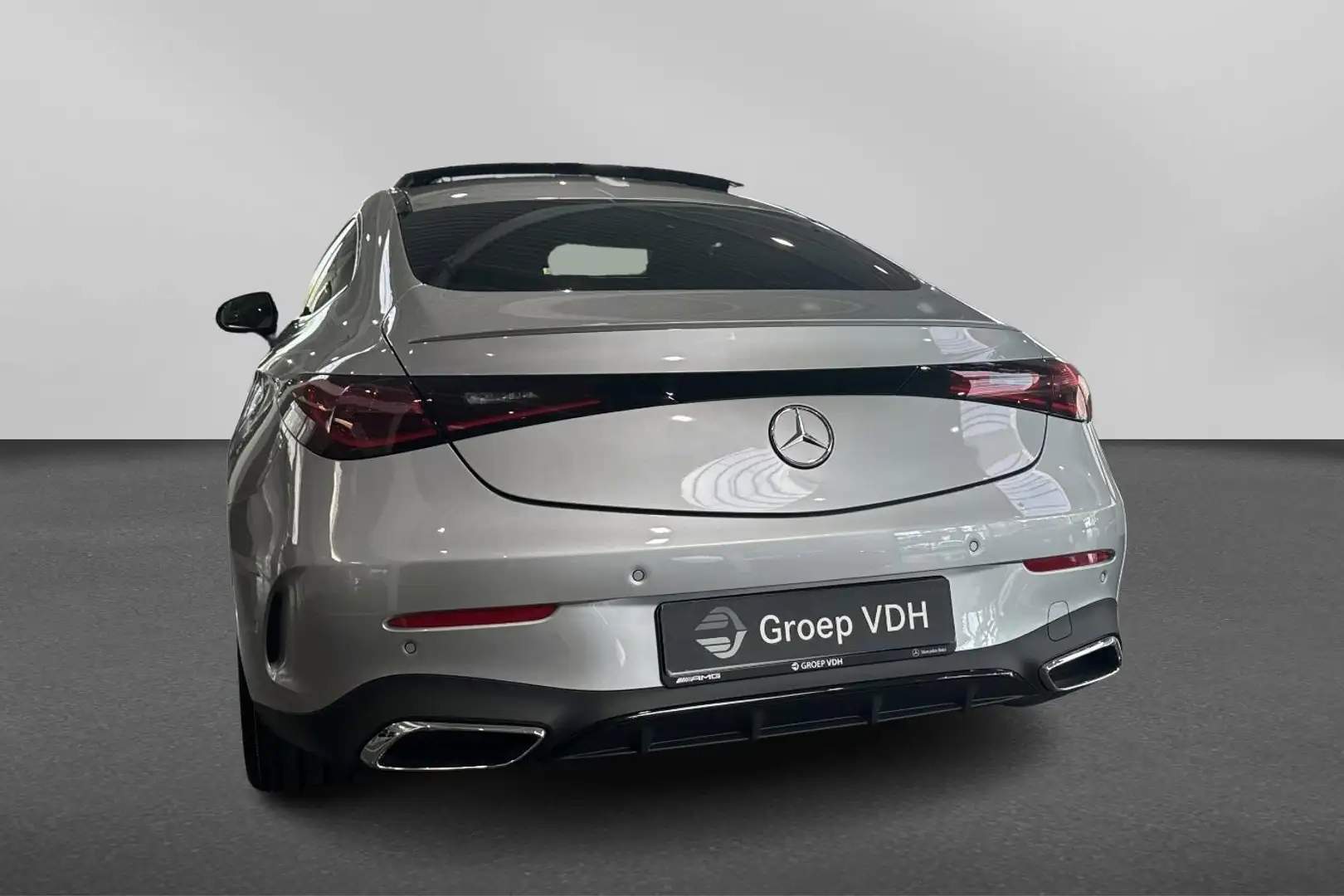 Mercedes-Benz CLE 300 Cars 4MATIC Coupé AMG Line Argintiu - 2