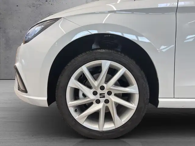 Seat Ibiza view 5