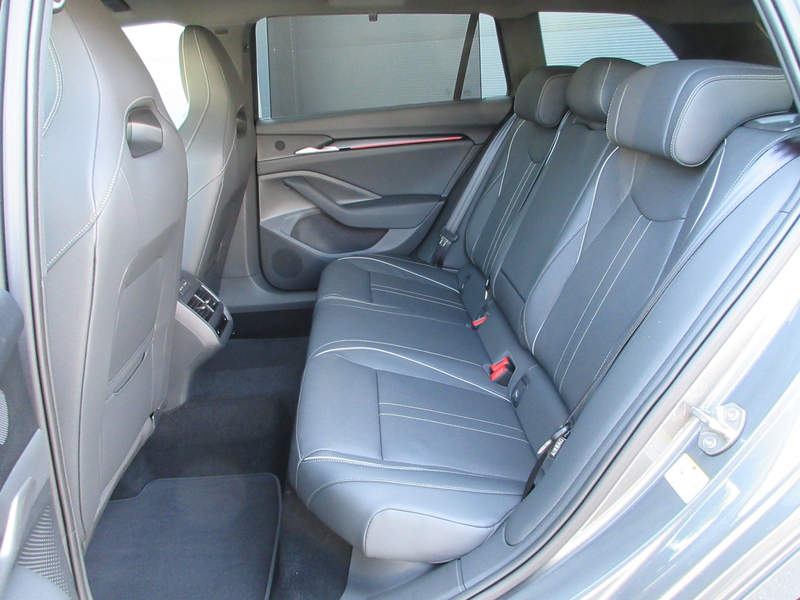 Skoda Superb Sportline iV TSI DSG — photo 14