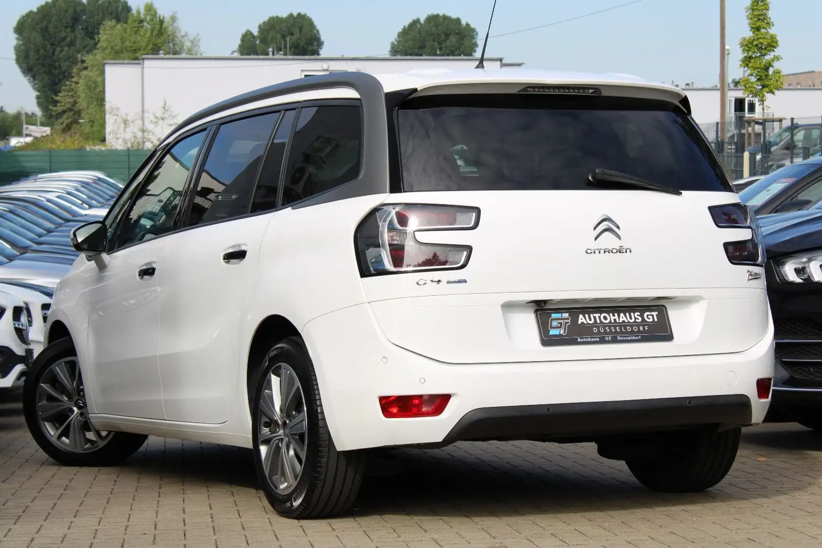 Citroen Grand C4 Picasso II 1.6 BlueHDi/Pano/Kamera/Navi Wit - 2
