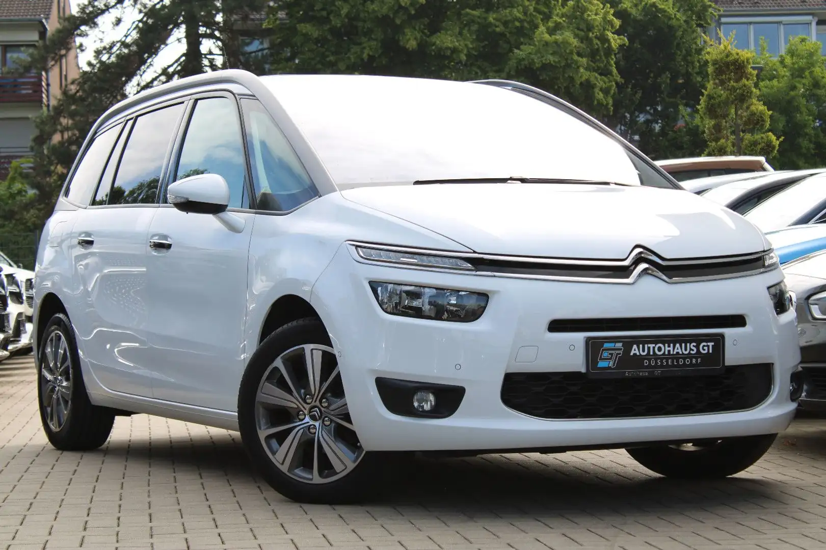 Citroen Grand C4 Picasso II 1.6 BlueHDi/Pano/Kamera/Navi Wit - 1