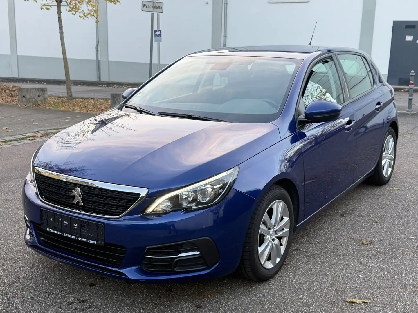 Peugeot 308 Active TÜV NEU/LED/TEMPOMAT/R-CAM/NAVI/AHK/ Blau - 1