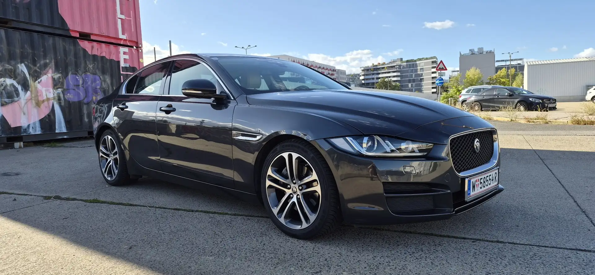Jaguar XE E-Performance Prestige Aut. - 2