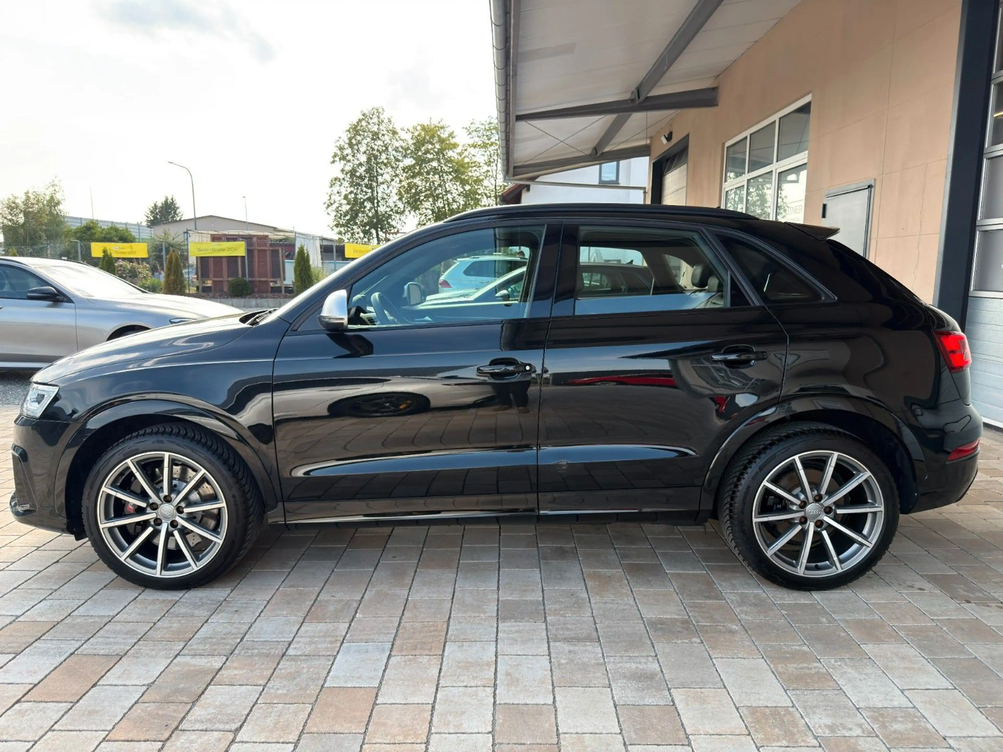 Audi RS Q3 2.5 TFSI S tronic quattro*1.Hand*Audi-Servi — photo 5