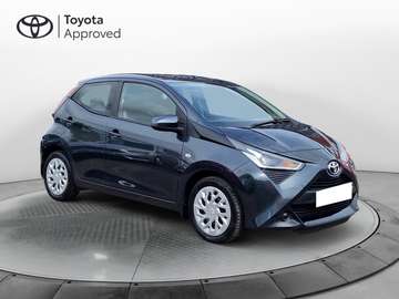 Aygo II 2018 5p 5p 1.0 x-play 72cv