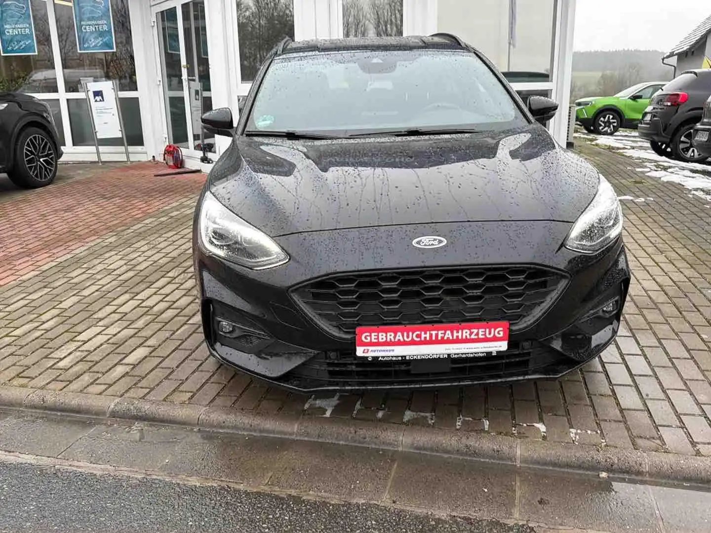 Ford Focus 1.0 EcoBoost ST-Line X *8-fach* Schwarz - 2