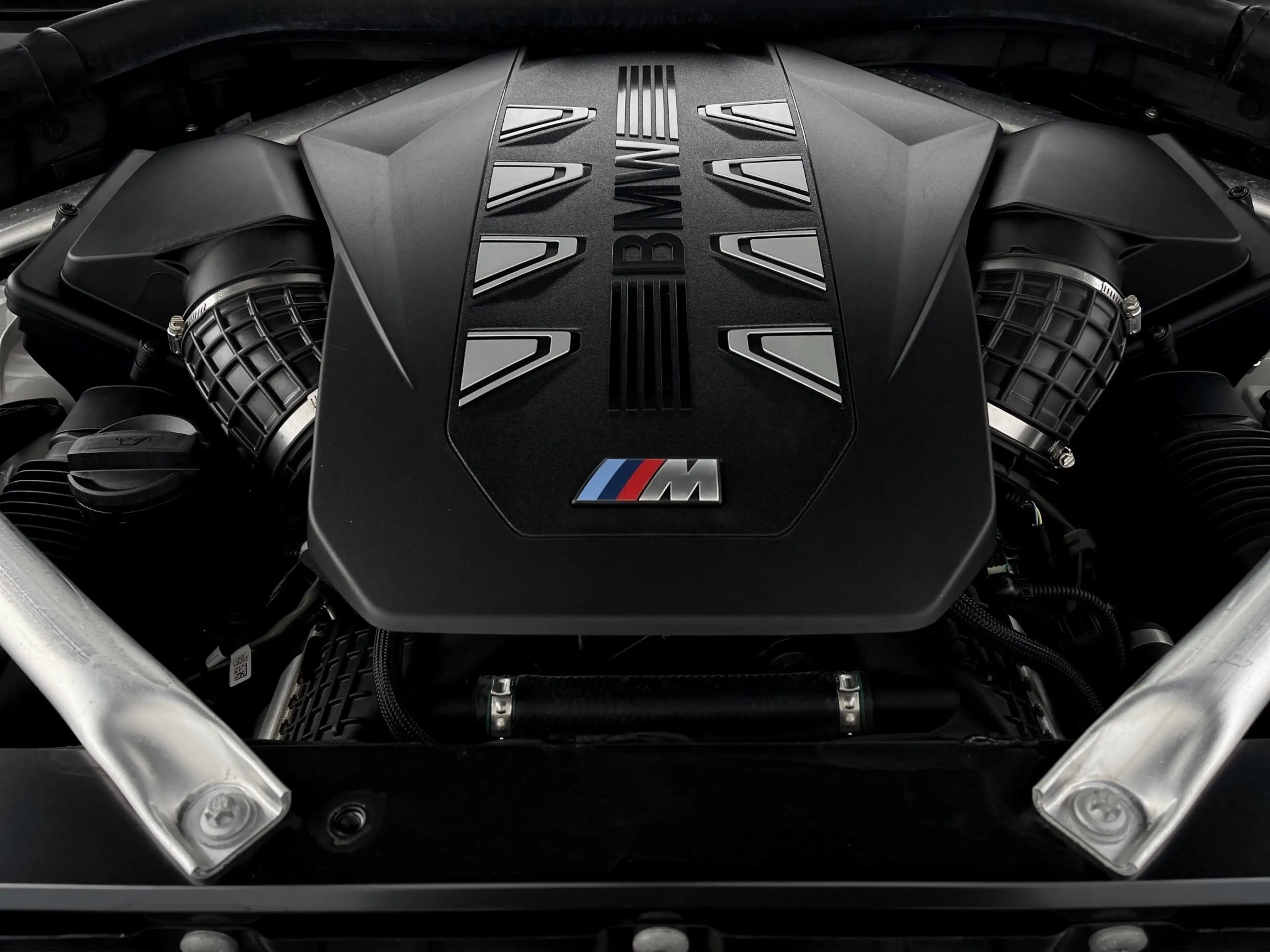 BMW X6 M60i xDrive — photo 15