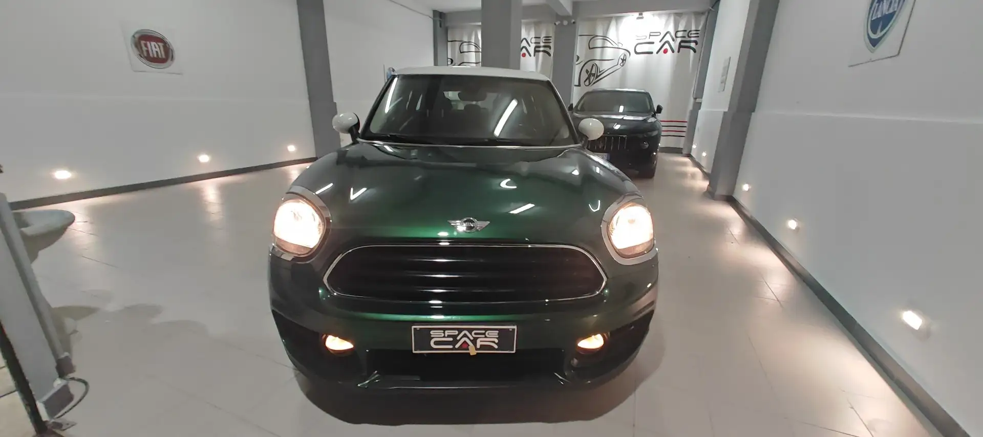 MINI Countryman D - 2