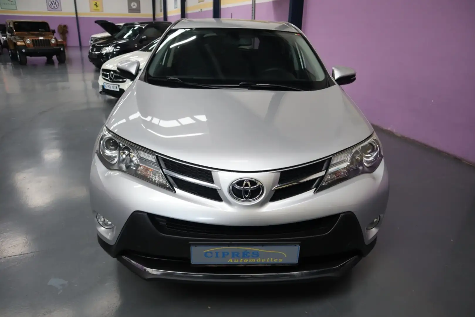 Toyota RAV 4 2.2D-4D Advance 4x4 Silber - 2
