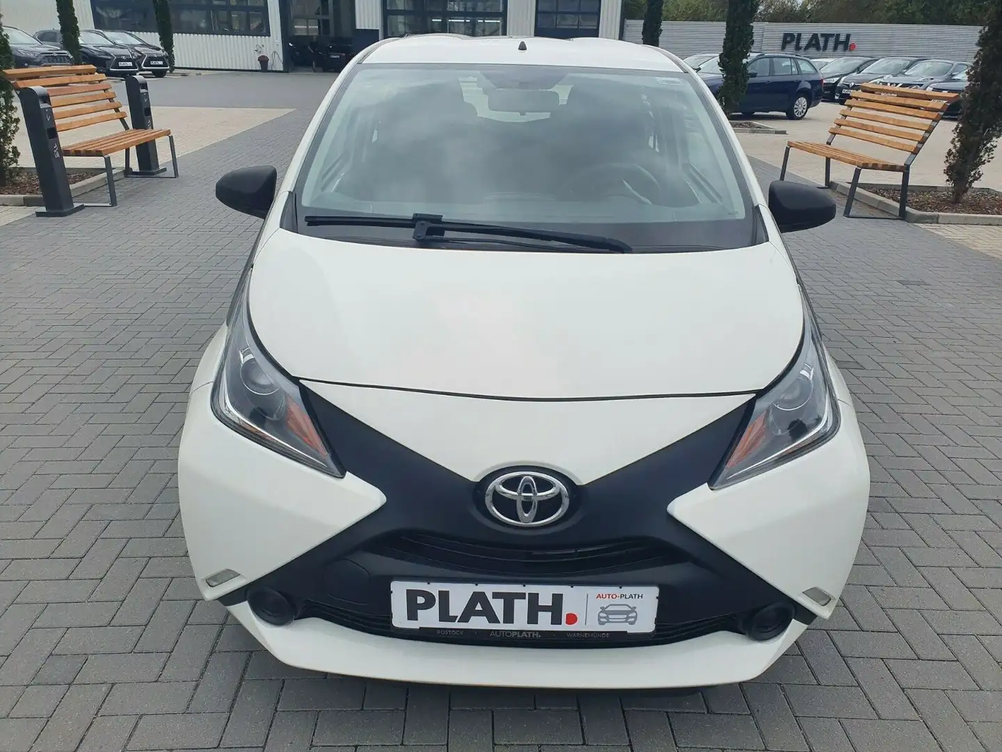 Toyota AYGO x Alb - 2