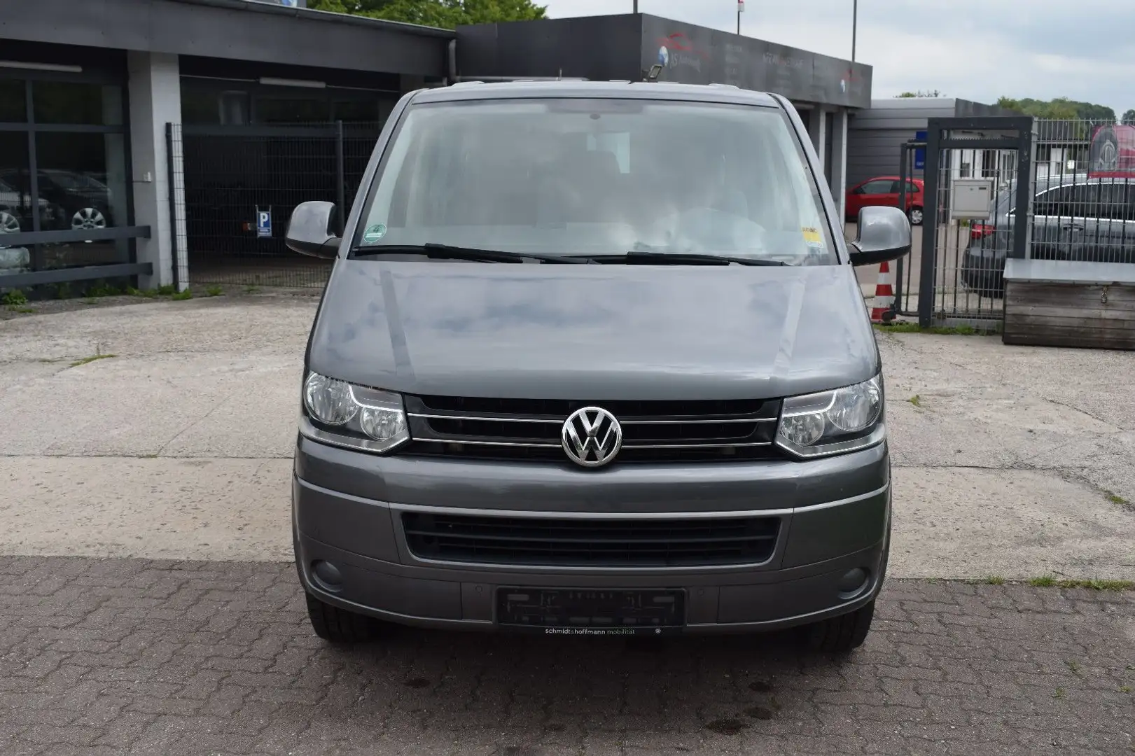 Volkswagen T5 Caravelle AUTOMATIK Szary - 1