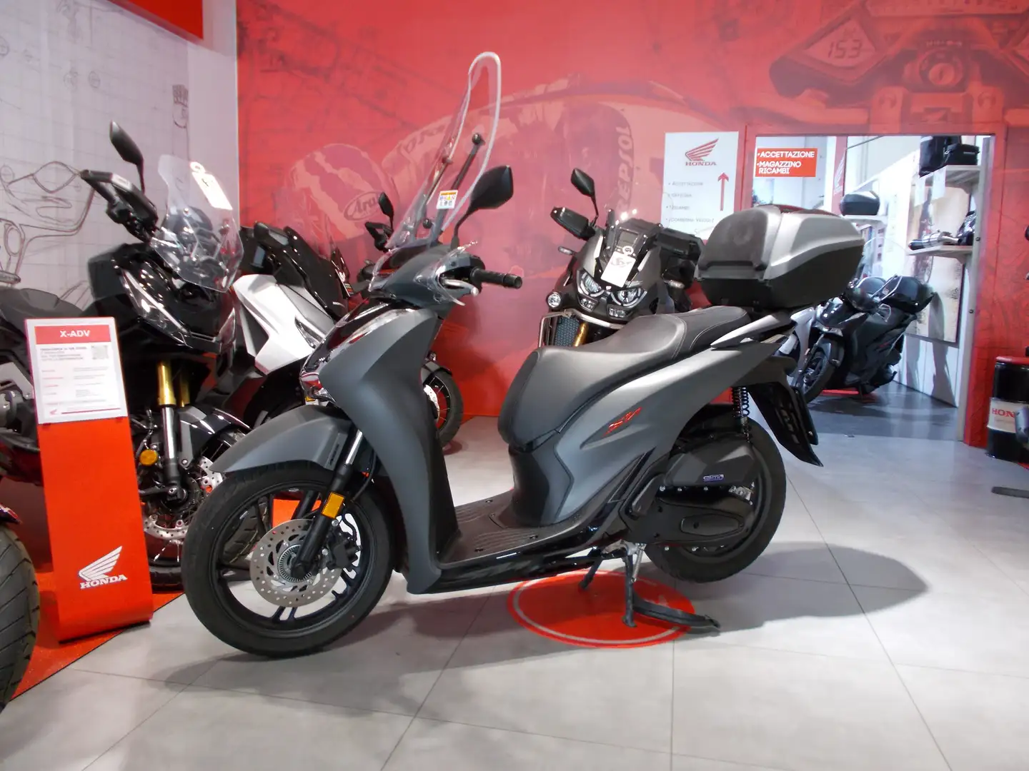 Honda SH 125i Sport Gris - 1