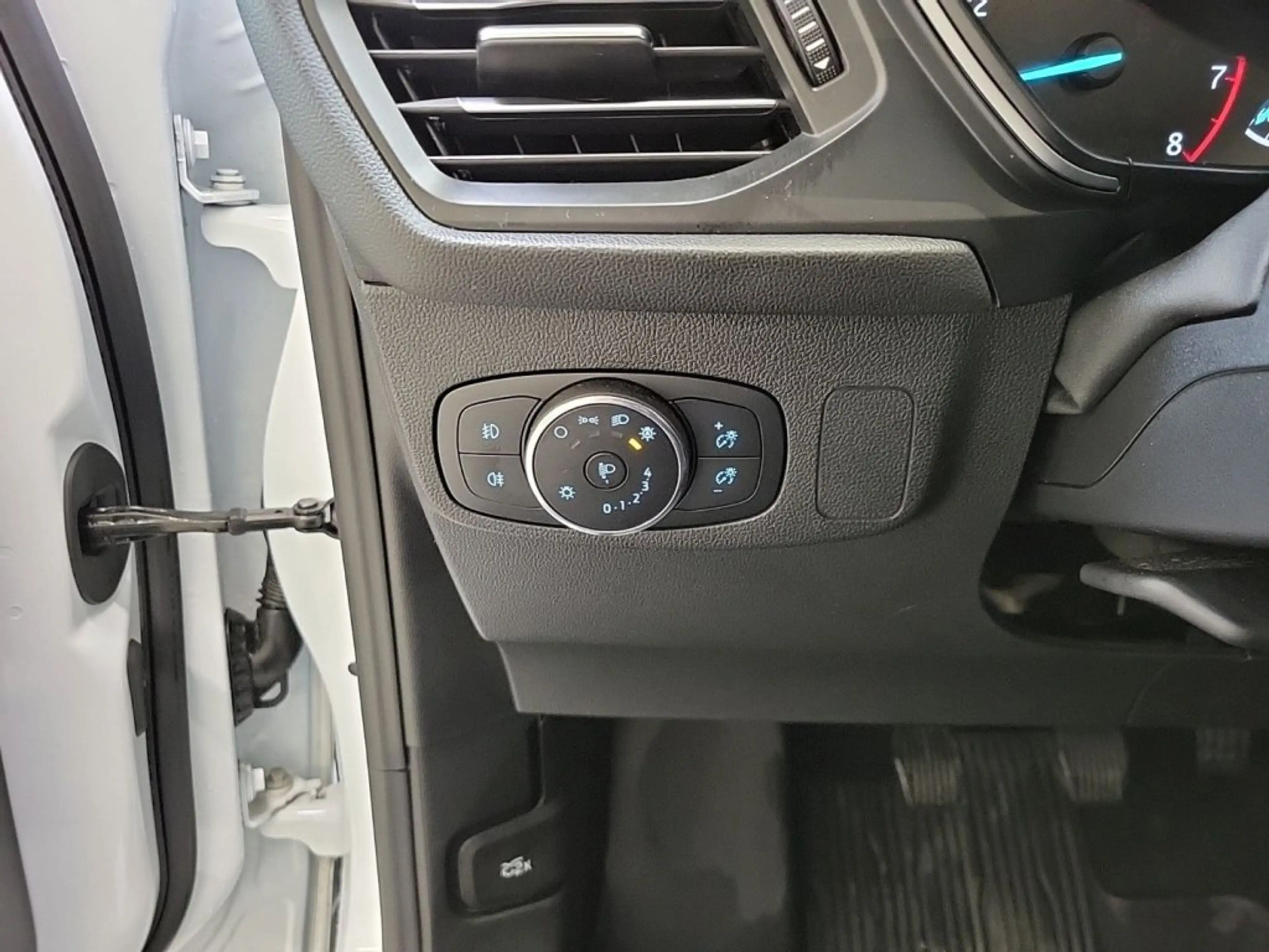Ford Focus Turnier 1,0 EcoBoost Titanium Style — photo 14