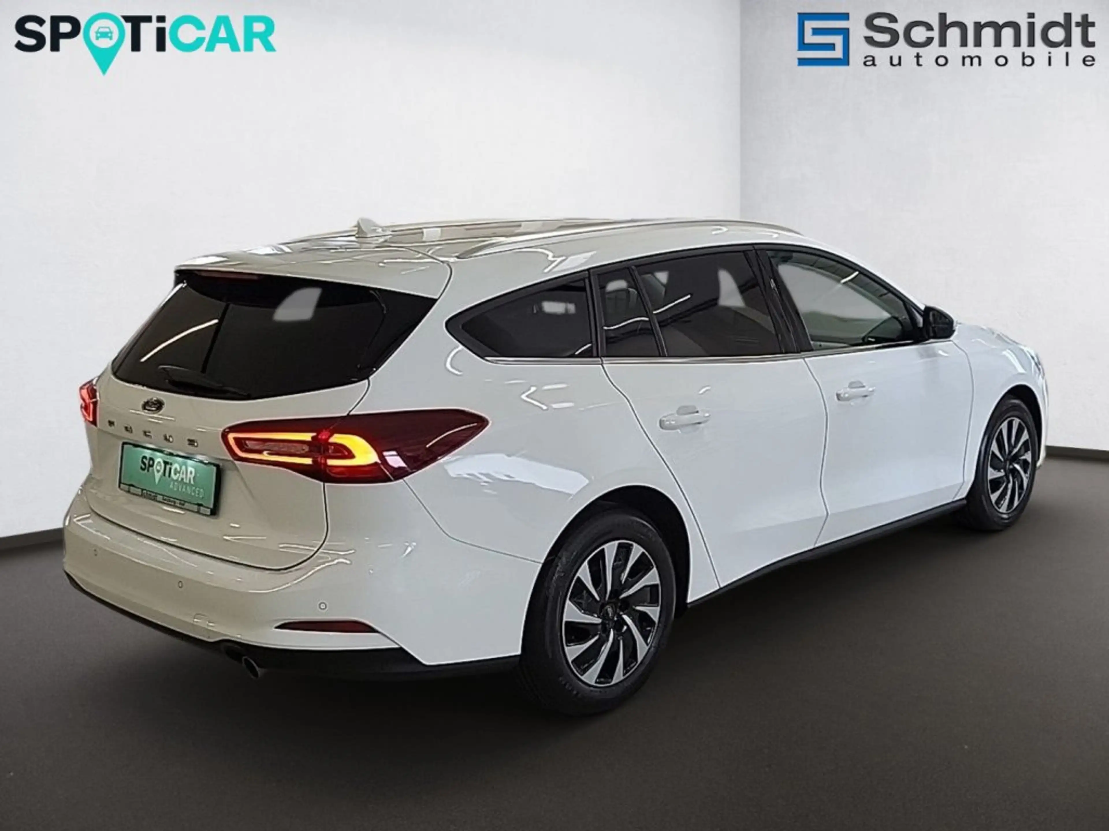 Ford Focus Turnier 1,0 EcoBoost Titanium Style — photo 4