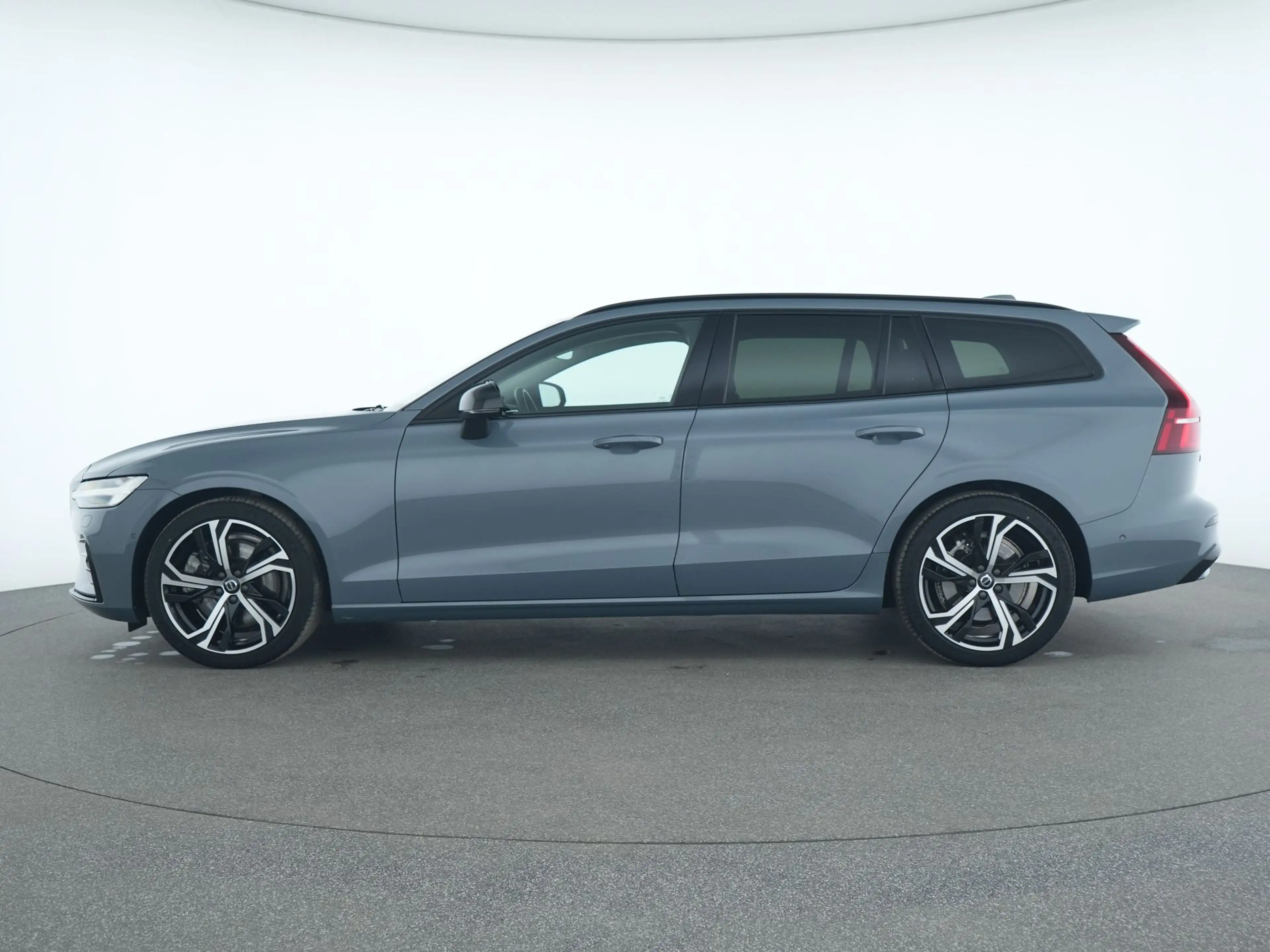 Volvo V60 Plus Dark Leder|AHK|ACC|Kamera|Kessy|SHZ|PDC — photo 9