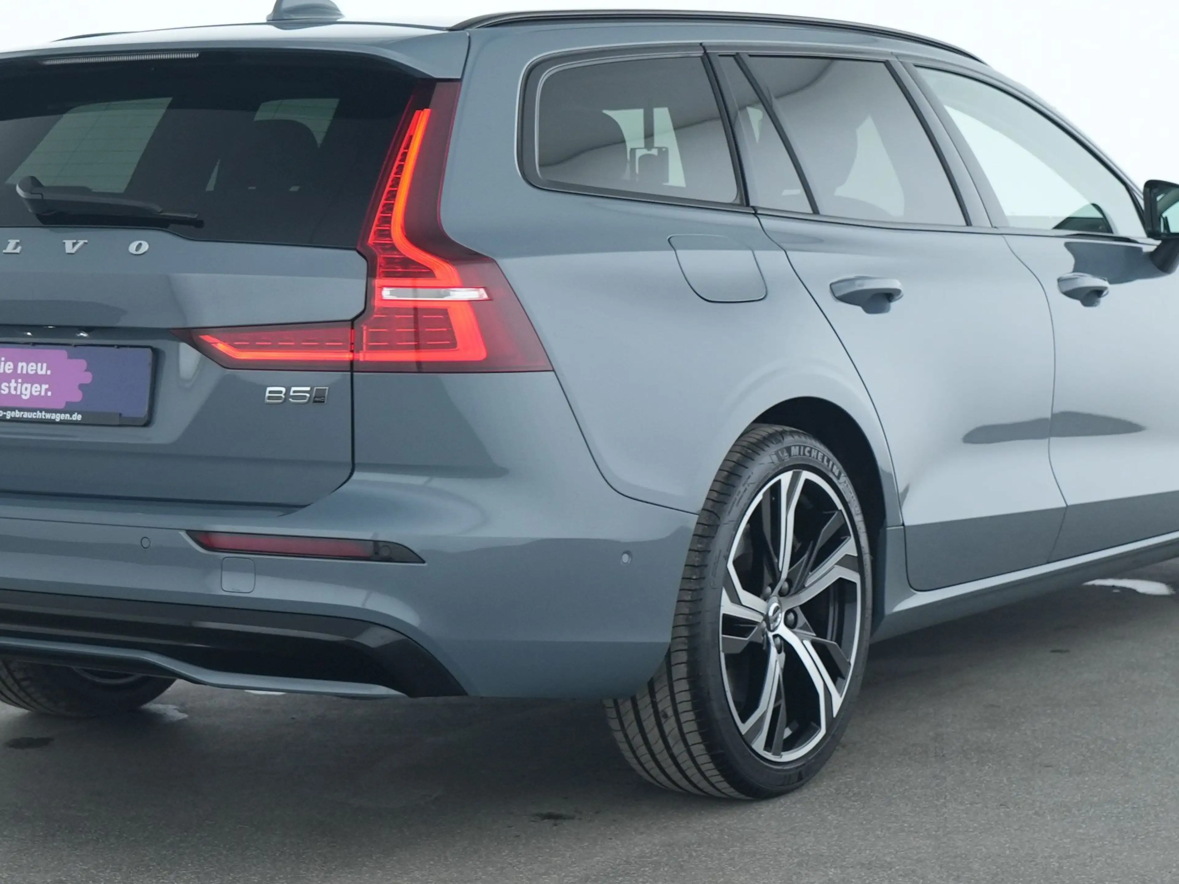 Volvo V60 Plus Dark Leder|AHK|ACC|Kamera|Kessy|SHZ|PDC — photo 14