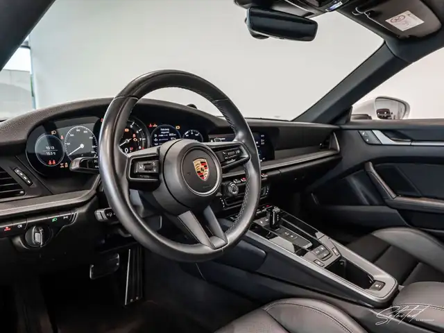 Porsche 911 992 Carrera 4 Coupe PDK *GLASDACH*KEYLESS*ACC* Ansicht 27