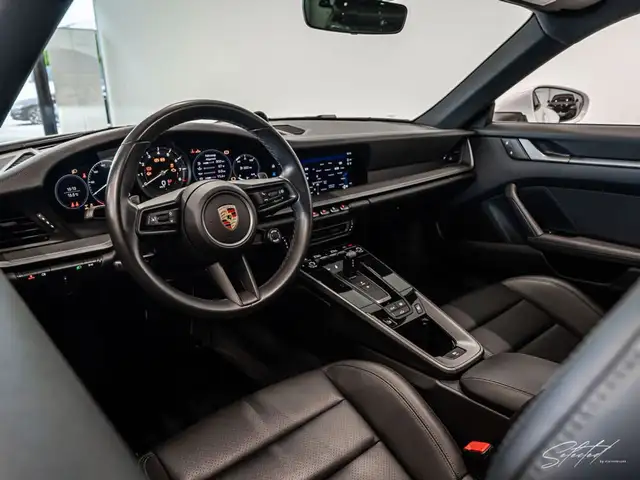 Porsche 911 992 Carrera 4 Coupe PDK *GLASDACH*KEYLESS*ACC* Ansicht 30