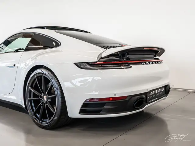 Porsche 911 992 Carrera 4 Coupe PDK *GLASDACH*KEYLESS*ACC* Ansicht 8