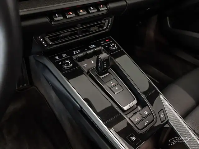 Porsche 911 992 Carrera 4 Coupe PDK *GLASDACH*KEYLESS*ACC* Ansicht 28