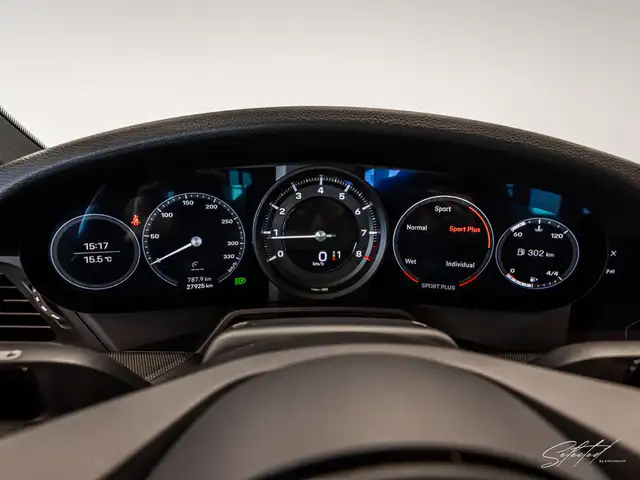 Porsche 911 992 Carrera 4 Coupe PDK *GLASDACH*KEYLESS*ACC* Ansicht 33