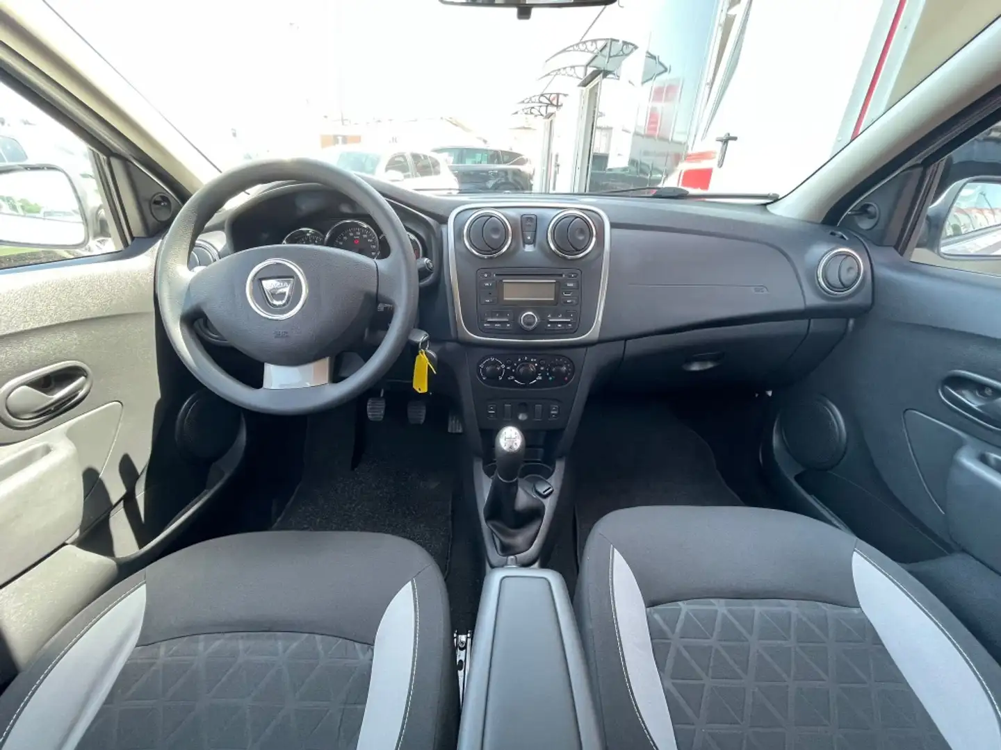 Dacia Sandero Pequeño Manual de 5 Puertas Blanc - 2