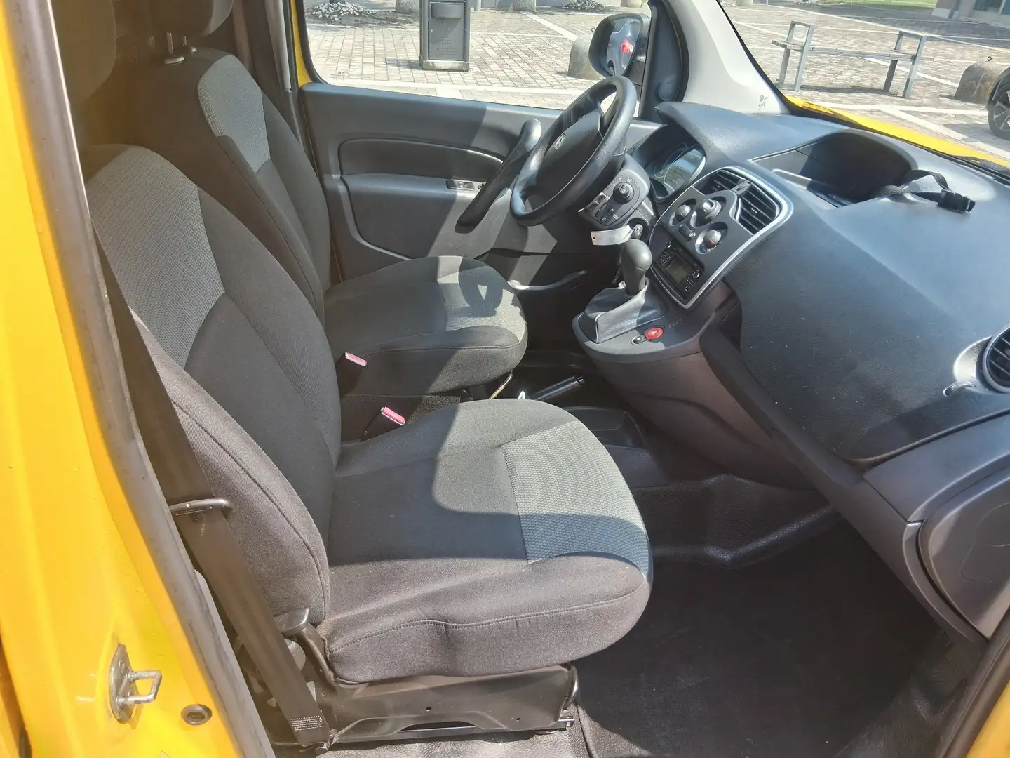 Renault Kangoo 1.6 16v Luxe proactive - 1