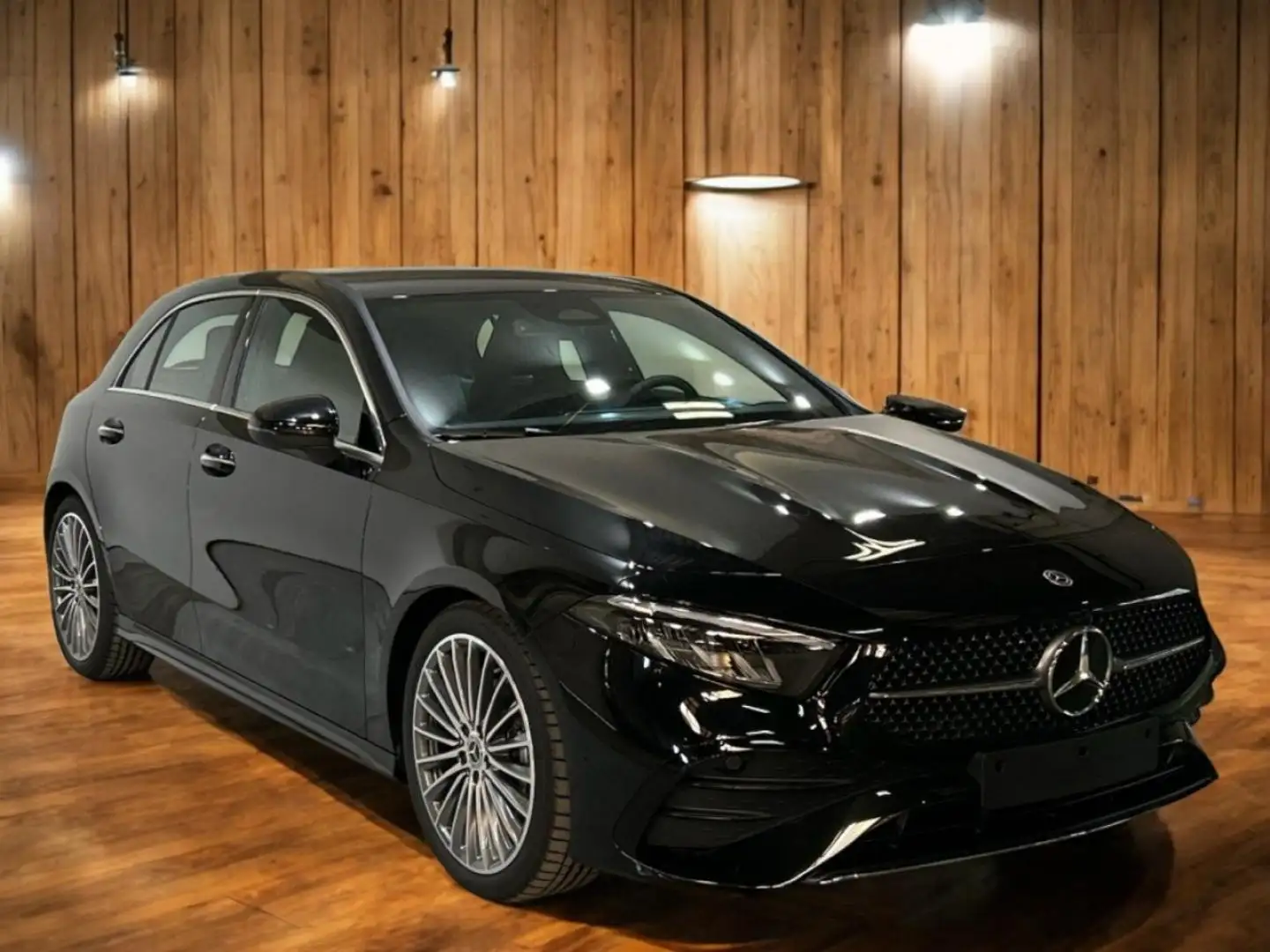 Mercedes-Benz A 200 200d 8G-DCT Negro - 1