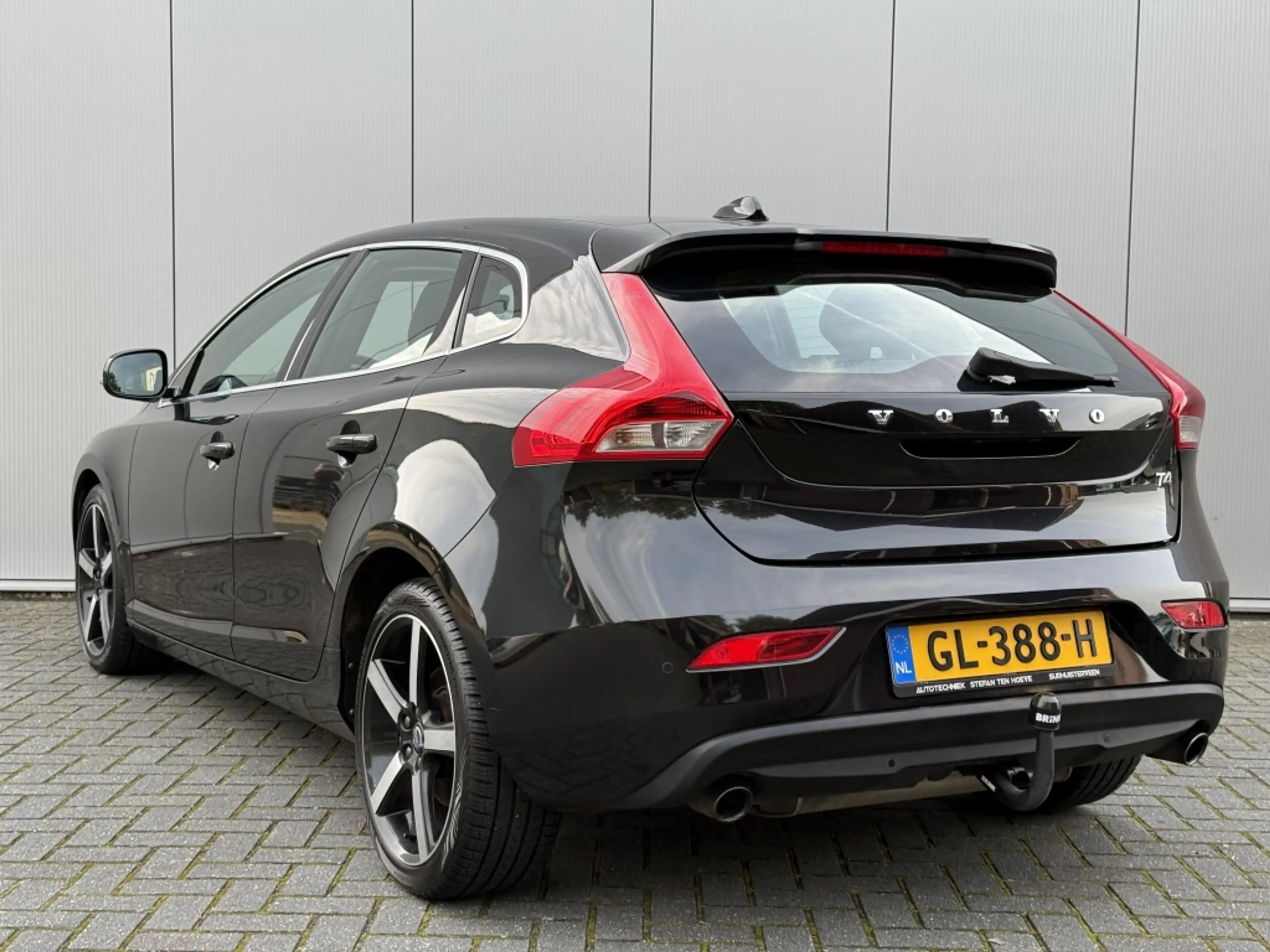 Volvo V40 1.6 T4 Momentum Trekhaak Automaat — photo 7