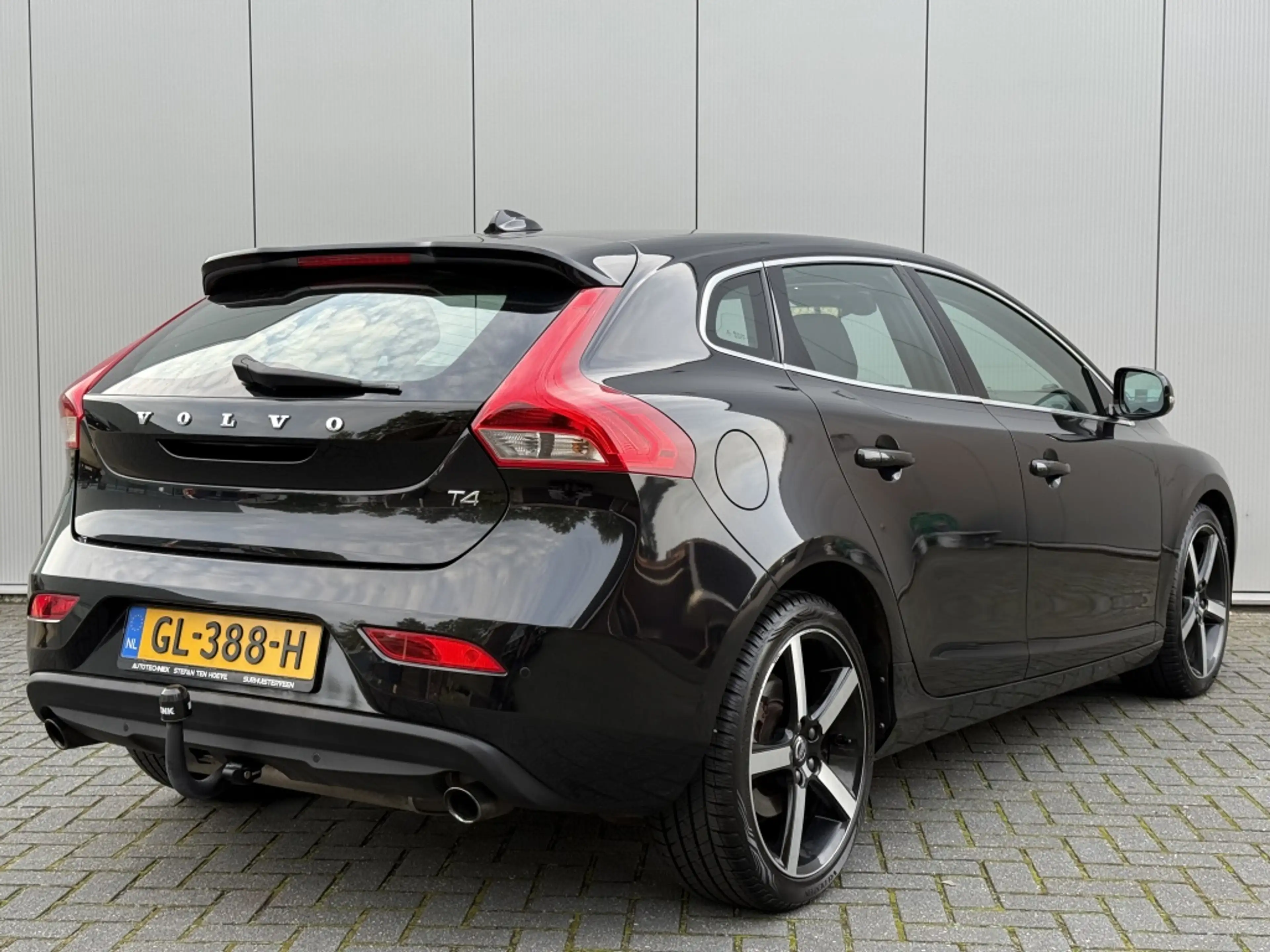 Volvo V40 1.6 T4 Momentum Trekhaak Automaat — photo 5