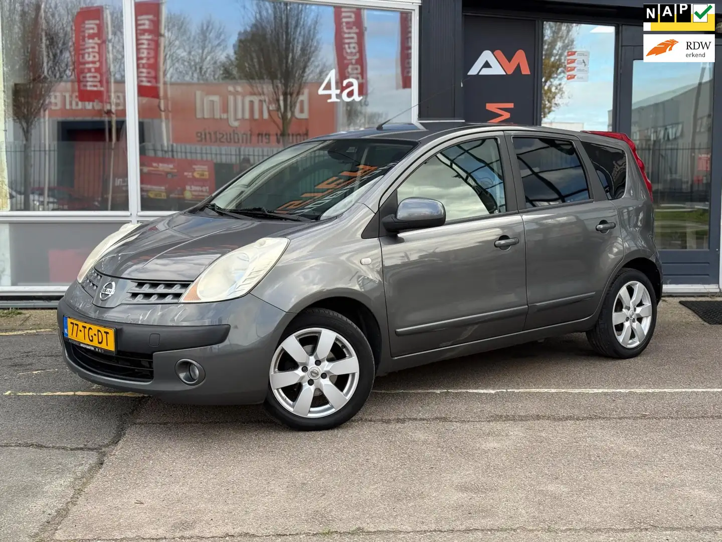 Nissan Note 1.6 First Note | Automaat | Airco | Cruise | Gris - 1