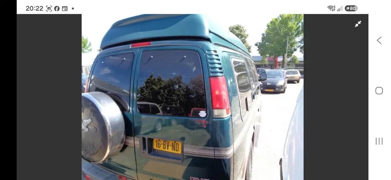 gmc-midas savana met motorschade (gat in carter), foto 4