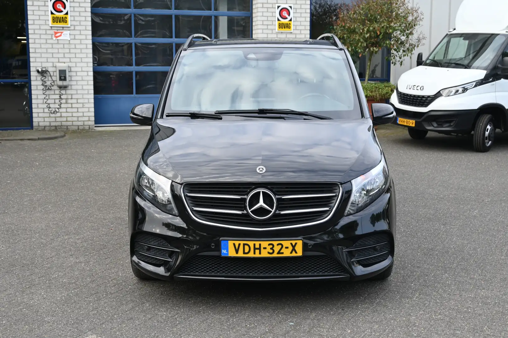Mercedes-Benz V 250 250d AMG L2 DC Edition Leder, Navigatie met camera Schwarz - 2