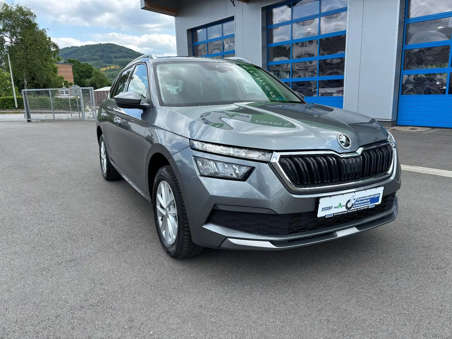 Skoda Kamiq Ambition LED VIRTUAL KAMERA APP DAB LANE Gris - 2