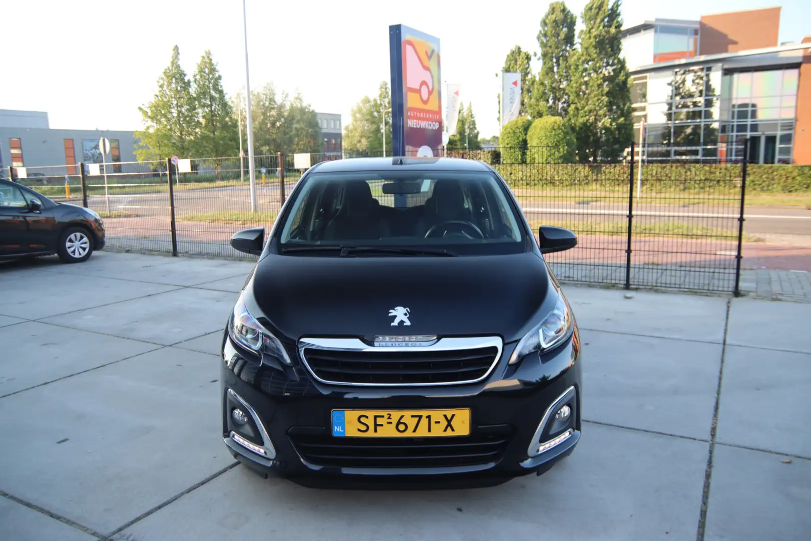 Peugeot 108 1.0 e-VTi Allure Clima, Multimedia, Cruise, NL aut Black - 2