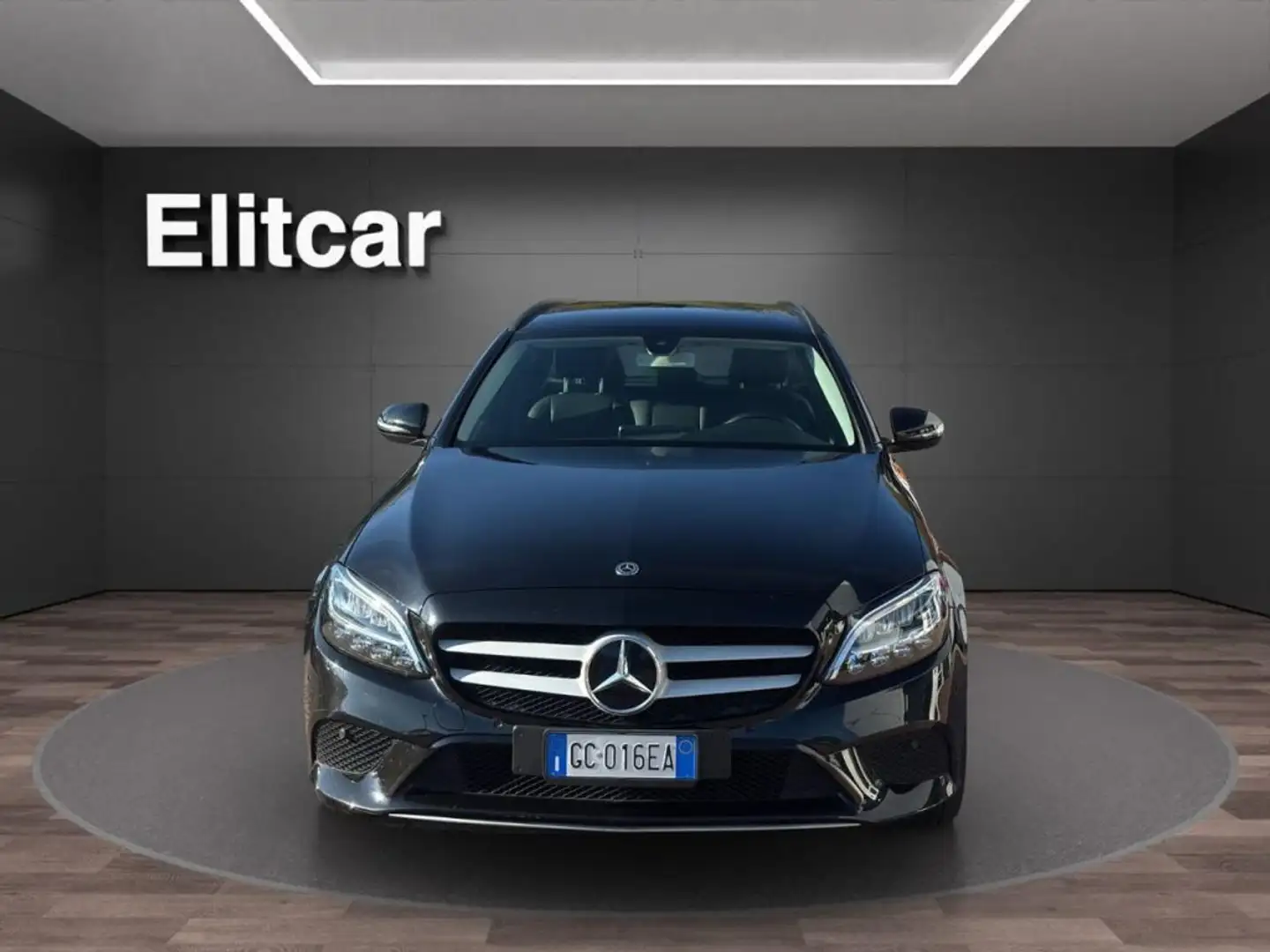 Mercedes-Benz C 220 d S.W. Auto Business Nero - 2