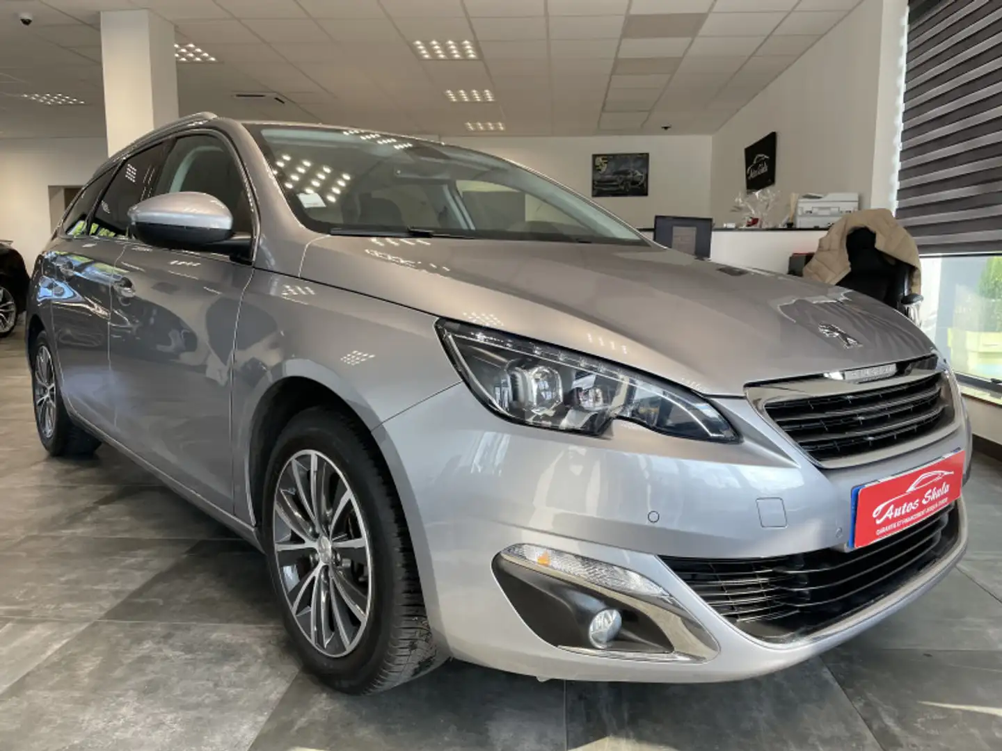 Peugeot 407 1.2 PURETECH 130CH S\u0026S ALLURE BUSINESS EAT6 - 2