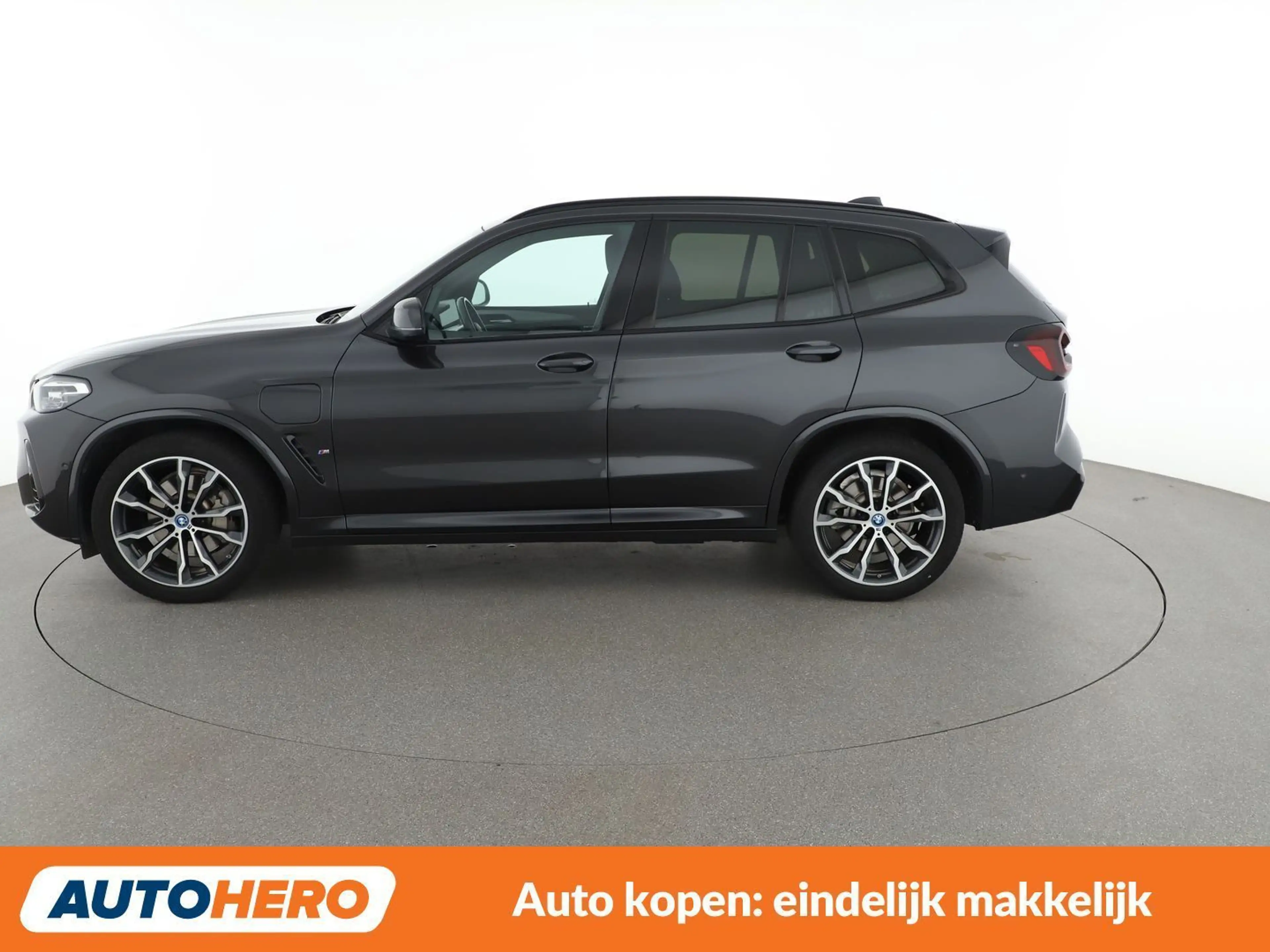 BMW X3 xDrive 30e M Sport — photo 3