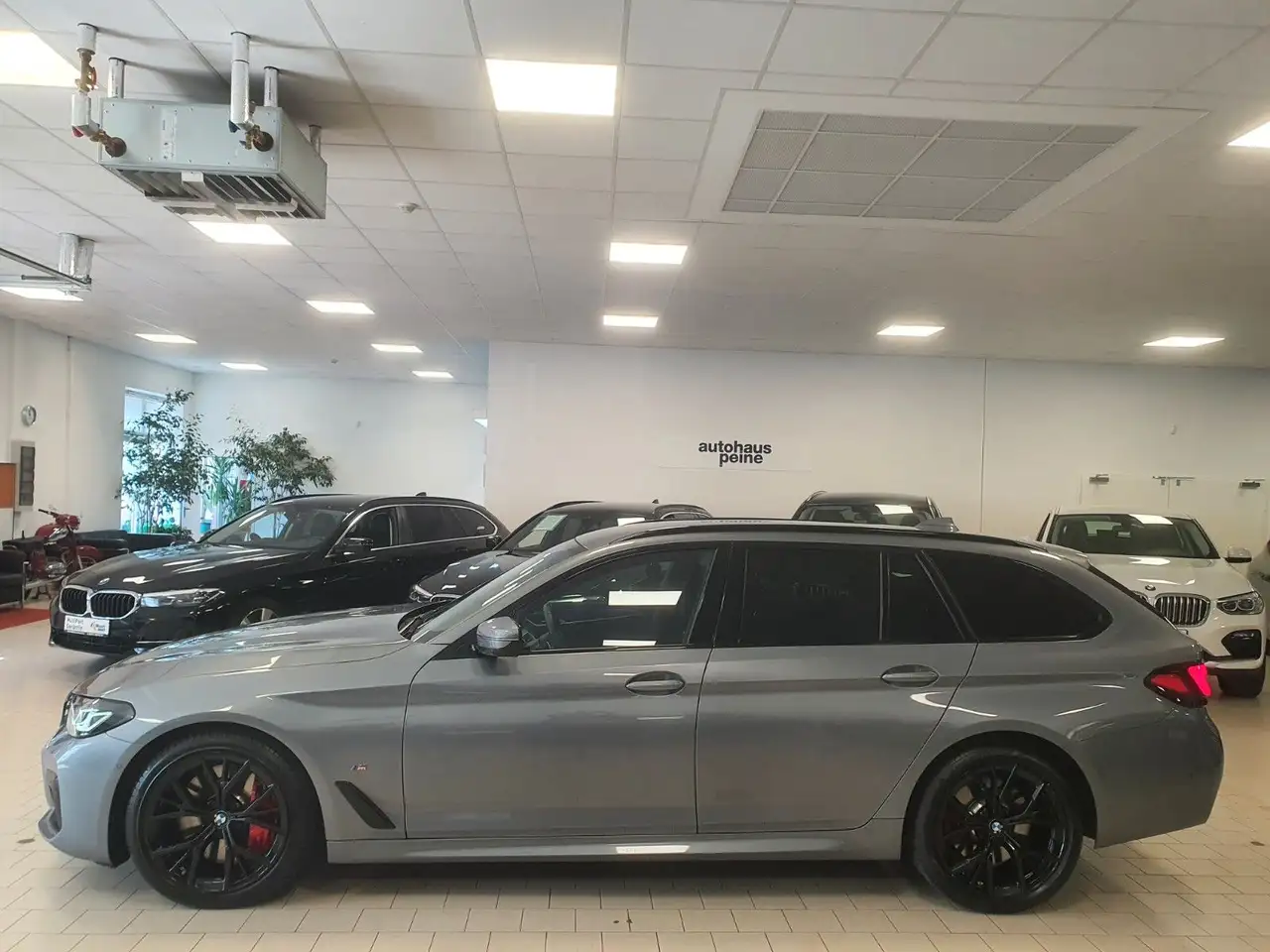 2023 BMW 530 d/LCPProf/LED/P&DrivAsProf/HarmKar/M-Sport, photograph 7