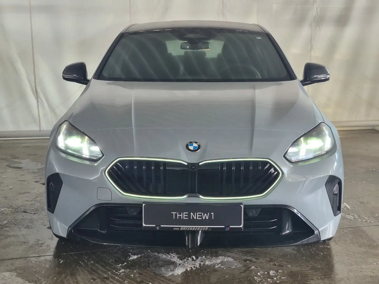 BMW 123 xDrive M Sportpaket Pro / AHK Grau - 2