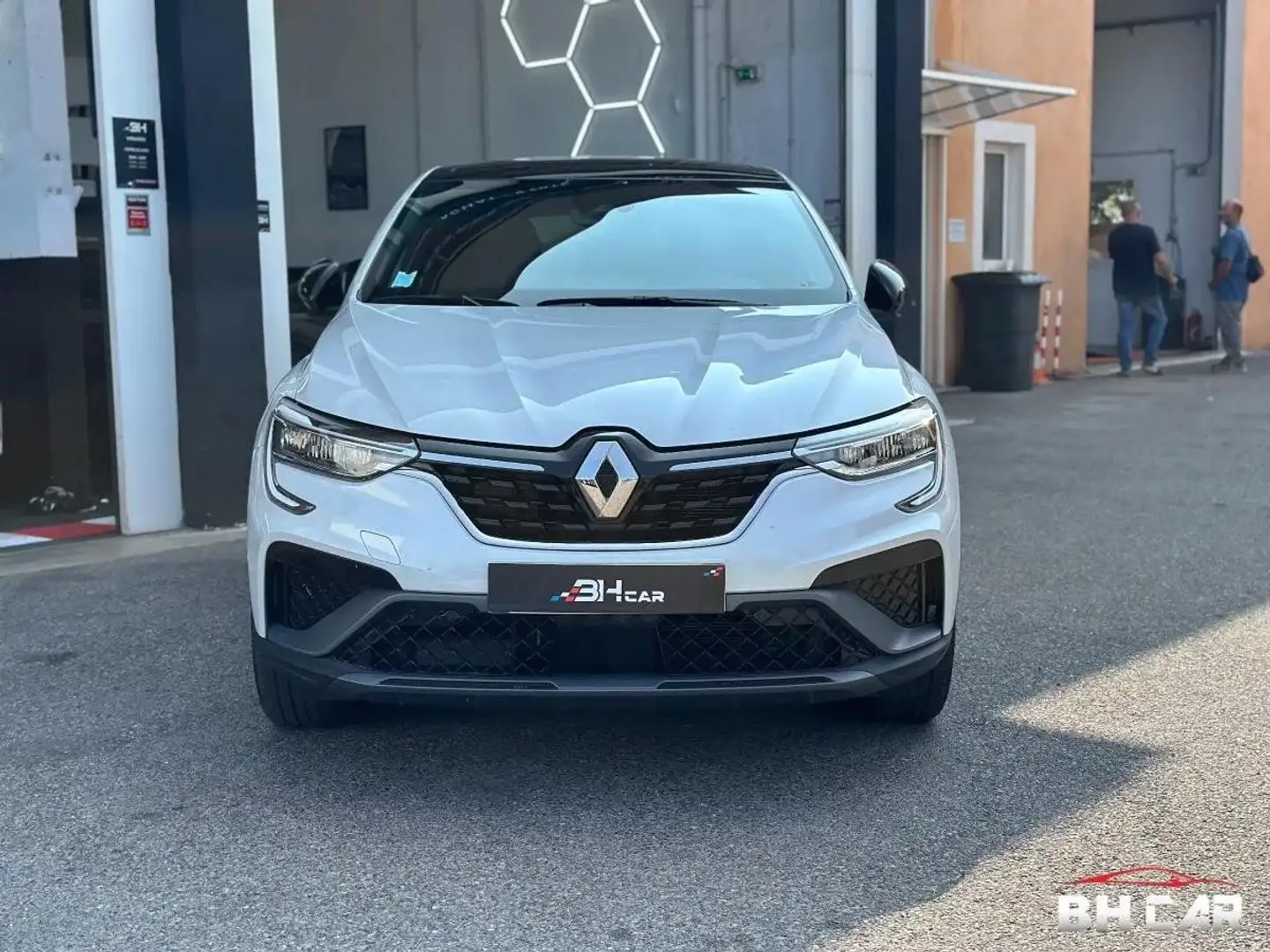 Renault Arkana 1.3 TCE MICRO-HYBRID 160 HYBRID RS LINE EDC BVA Weiß - 2