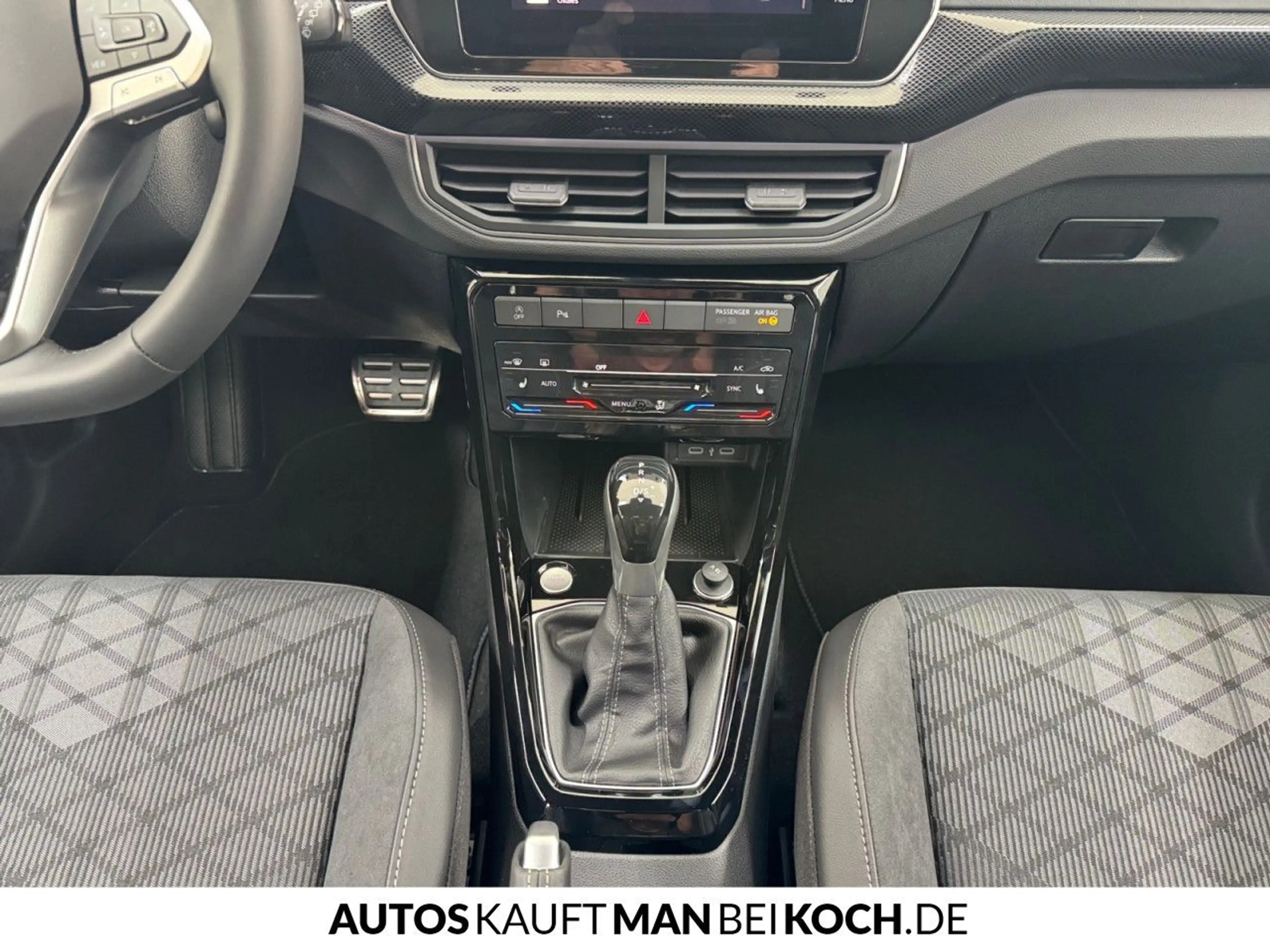 Volkswagen T-Cross 1.0 TSI DSG R-LINE AHK IQ LIGHT ALU18 ACC — photo 11